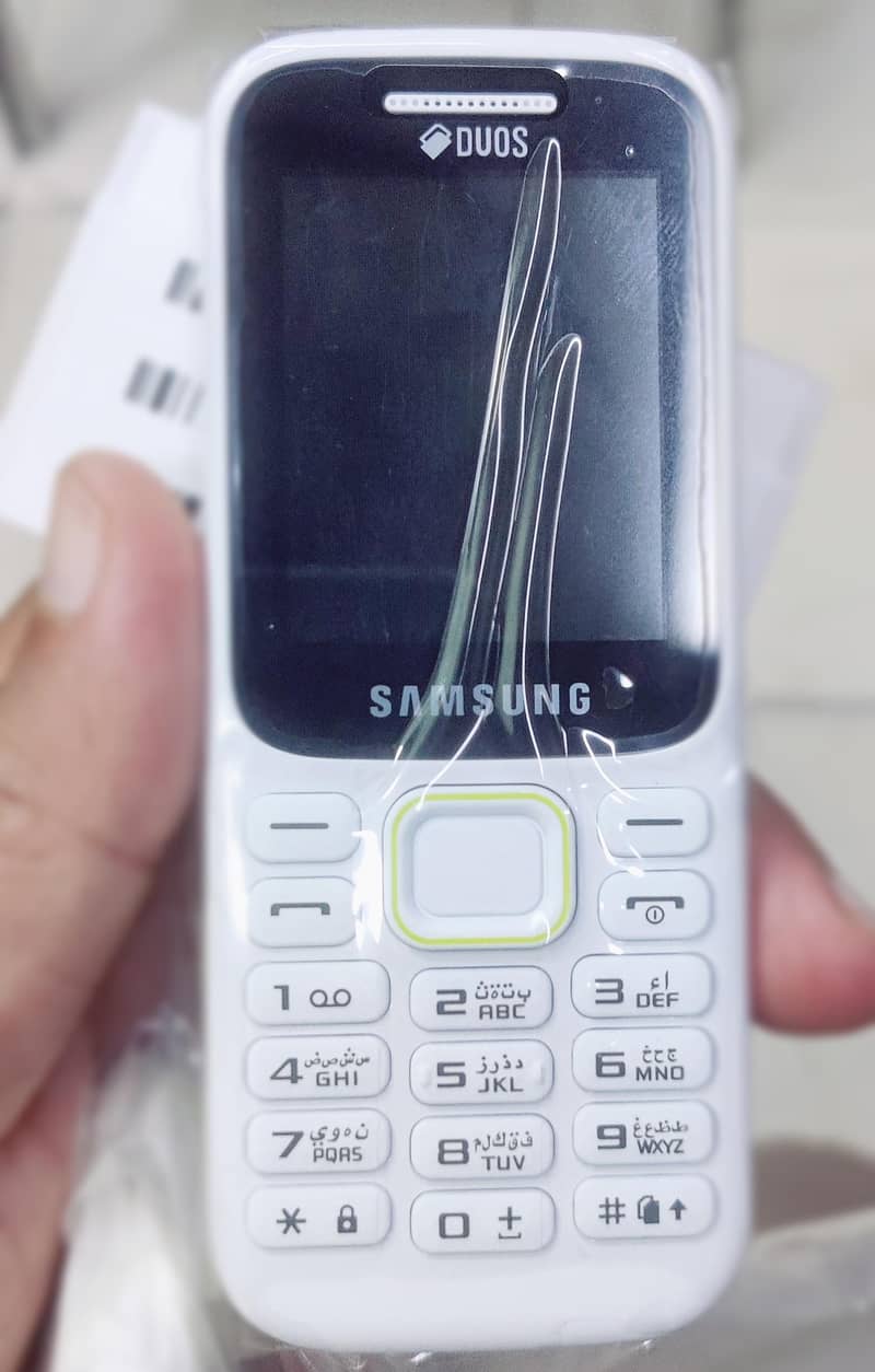 Samsung B310 Mobile Orignal Pta Aproved. Dual sim SUPPORT MEMORY CARD 0