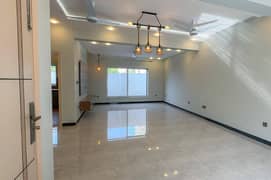 Gulshan-E-Iqbal Block 9 Back Urdu Science Collage Double Story Bungalow 2 Kitchen With Garden 4 5 Car Parking Best For 2 Families Extremely Neat And Clean