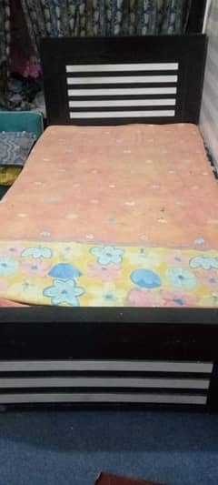 singal bed with matress