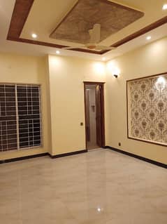 Gulshan-E-Iqbal Block 9 Back Urdu Sci Collage 600 Yard Corner Bungalow Extremely Neat And Clean Bungalow With Huge Garden Best Chance Deal Reasonable Demand