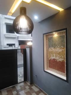 Gulshan-E-Iqbal Block 16 Flat For Sale Fully Renovated 4 Bedrooms 4 Attached Bathrooms Drawing Lounge Kitchen 2 Gallery Compound Facing Out Class Location