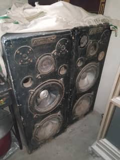 loud speaker peavey brand