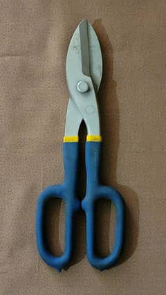 Cutting carbon scissors