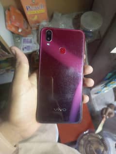 Vivo y11