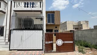 4 marla near to Commercial area