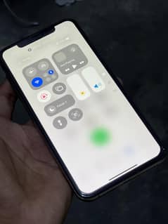 Iphone xs max 64gb all ok no any falut 10/9 just buy and use