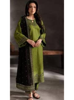 women's stitched embroidered line suit _3.   pcs in green.