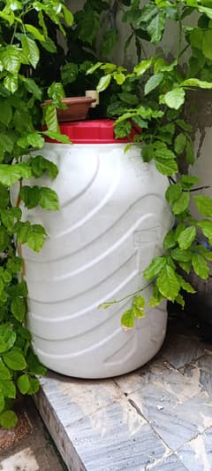 water tank 400 liter almost New