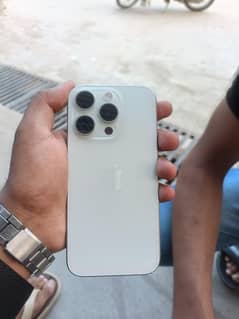 I phone 15pro Jv 256gb 10/10 battery  88