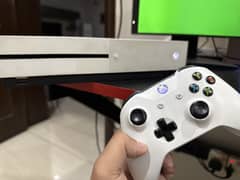 XBOX ONE S 500GB
