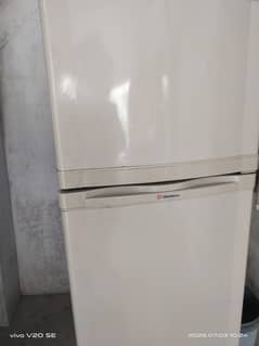 Dawlance Fridge For sale Okay Condition in use