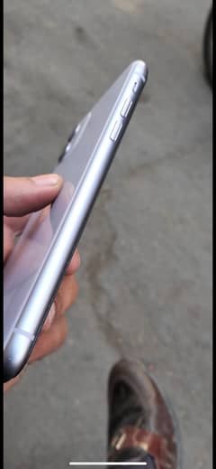 iPhone 11 (NON JV)