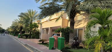 Quaid Villas 200sq yd Close to Entrance of BTK 3Bed One Unit Villas FOR SALE