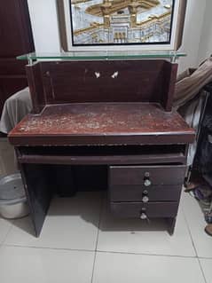 Reception table