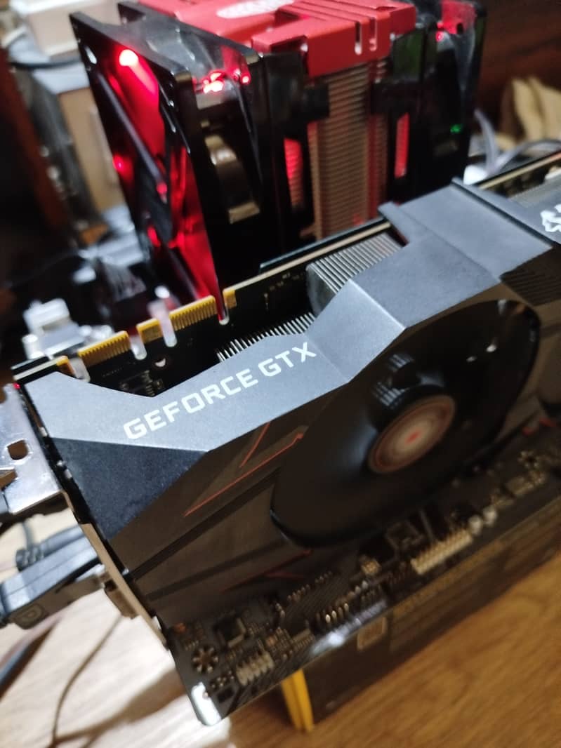 12th gen i3 + HYPER 212 LED TURBO + H610 DDR4 + Hyper X 16GB RAM 2