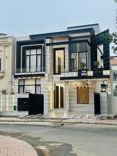 10 Marla Brand New House For Sale In Bahria Town Lahore