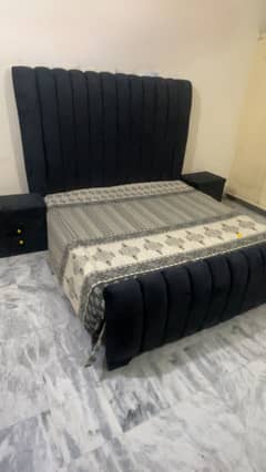 Bedset with dressing and side tables