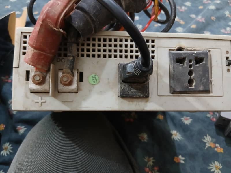 Force Hybrid Mppt charge controller + Stac ups 7