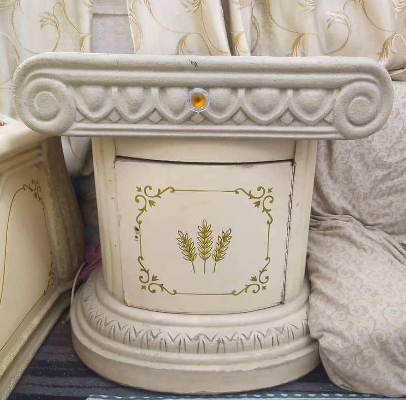 urgent sale bridal wooden furniture 3pc set 5