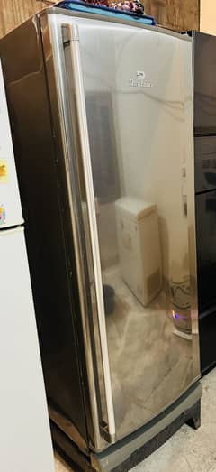 Dawlance Vertical Freezer