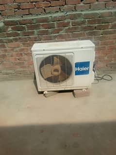 Used split ACs 1.5 Ton – Excellent condition – 100% working