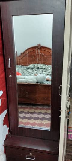 dressing mirror