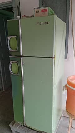 SINGER REFRIGERATOR