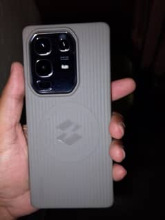 10/10 condition just box open megsafe charger 8+8/256