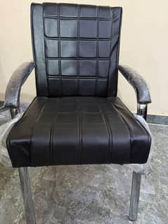Office chairs Available in 4400