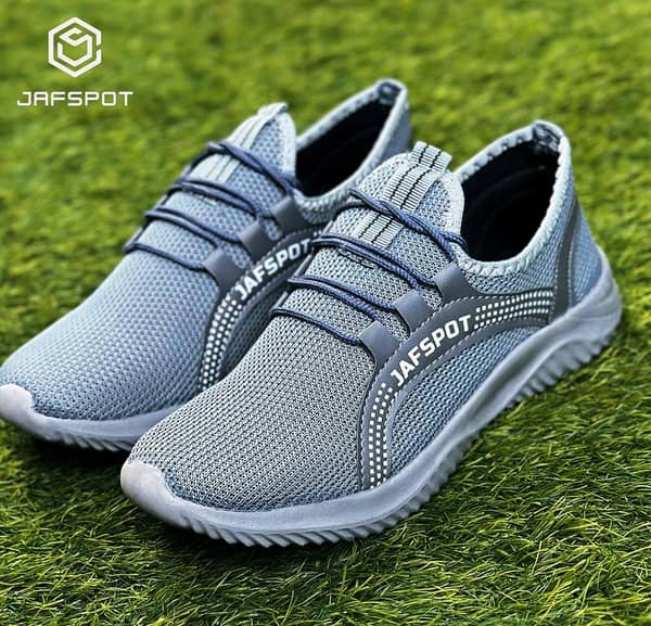 Men's Casual Sneakers - Breathable and Comfortable Training Shoes