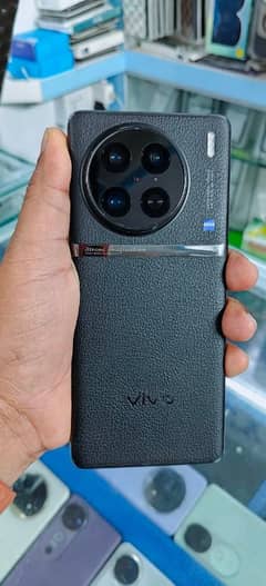 vivo x90 pro 12 GB 256gb memory