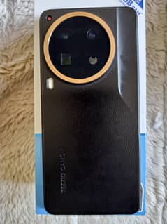 Tecno CAMON 30 Premier. Ram & Rom 12/512. Camera triple 50 mega pixel