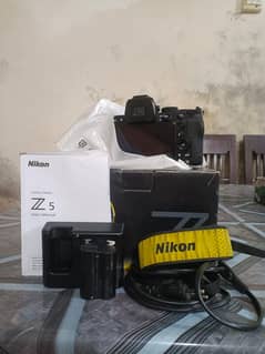 Nikon z5 body only