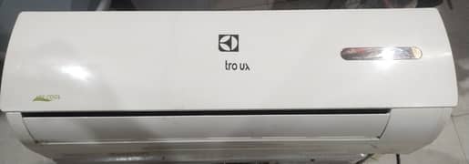 good condition air conditioner