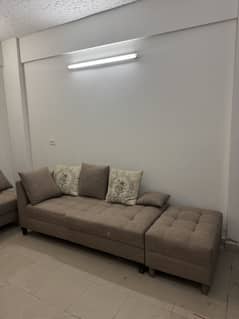 L shaped sofa in good condition