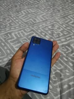 Samsung A12