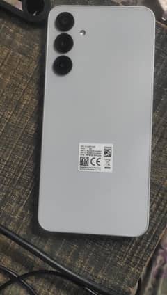Samsung mobile box open