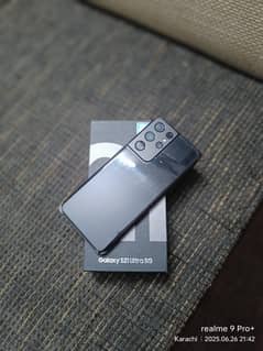 Samsung Galaxy s21 Ultra with box