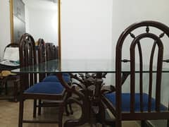 Dinning table for sale