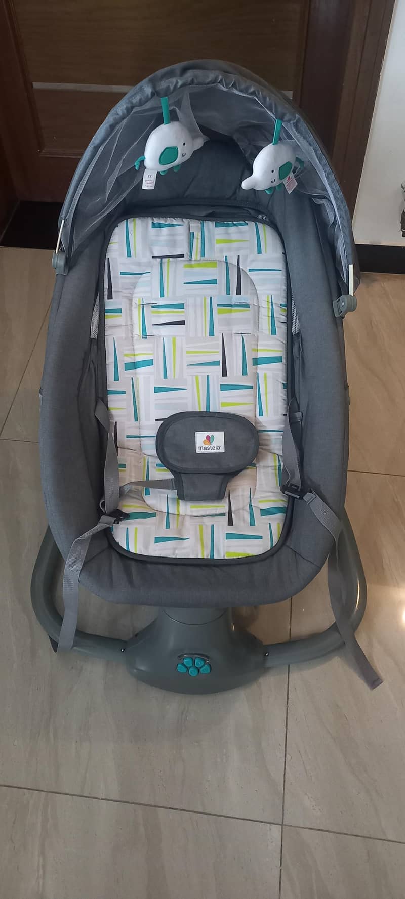 mastela 3 in 1 deluxe multiple- Functional Basinet 1