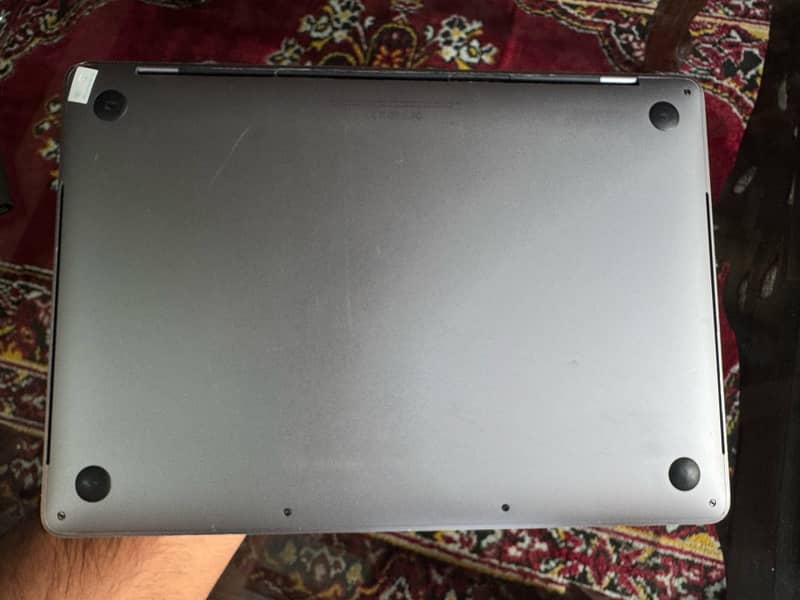 Macbook pro 2018, 16/256, touchbar 6