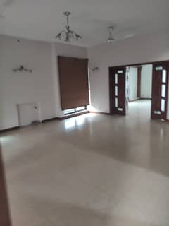 I-8 60X90 Separate Gate Marble Flooring Upper Portion Available For Rent