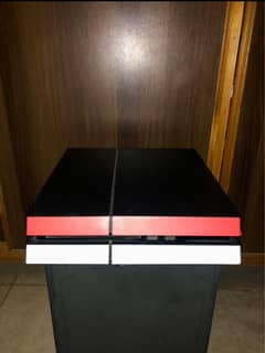 PS4 Fat 500GB - 3 Controllers + Charging Dock + Original Box