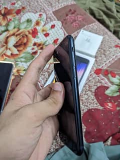 iphone SE 3rd gen |100% BH | 64GB | box open | 3 months sim work