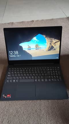 Lenovo V15 Ryzen 5