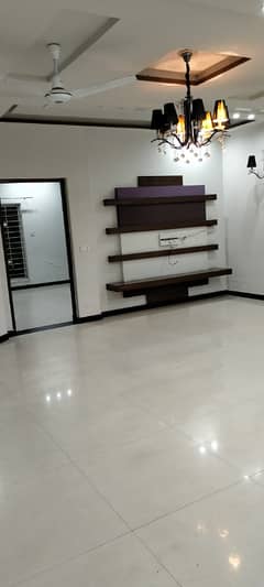 1 Kanal Upper Portion For Rent
