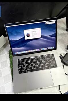MacBook pro 2017(15-inc) with 4gb graphic card