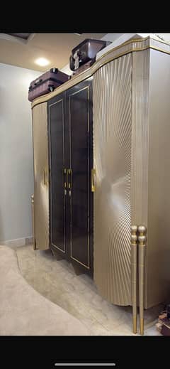 Wardrobe & Dressing Table for Sale – Excellent Condition
