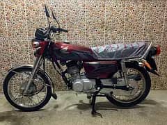 Honda GC 125 Good condition argent Call 03289749936