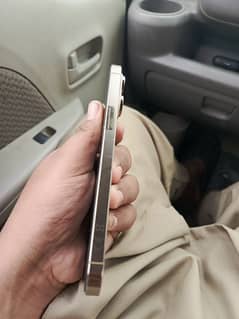 iPhone 14 Pro Max Factory Unlock Battery Health 85%